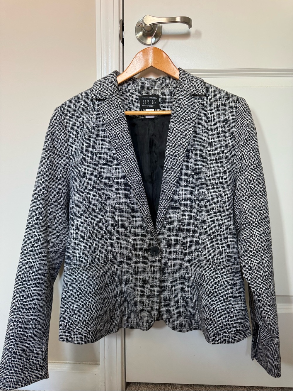 Simply Styled Size L Suit Jacket Blazer White Black Women printed